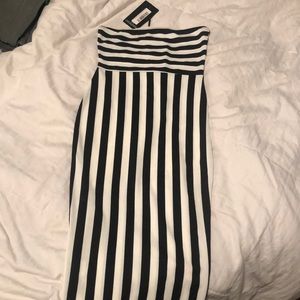 Pretty Little Thing Bandeau Midi Dress